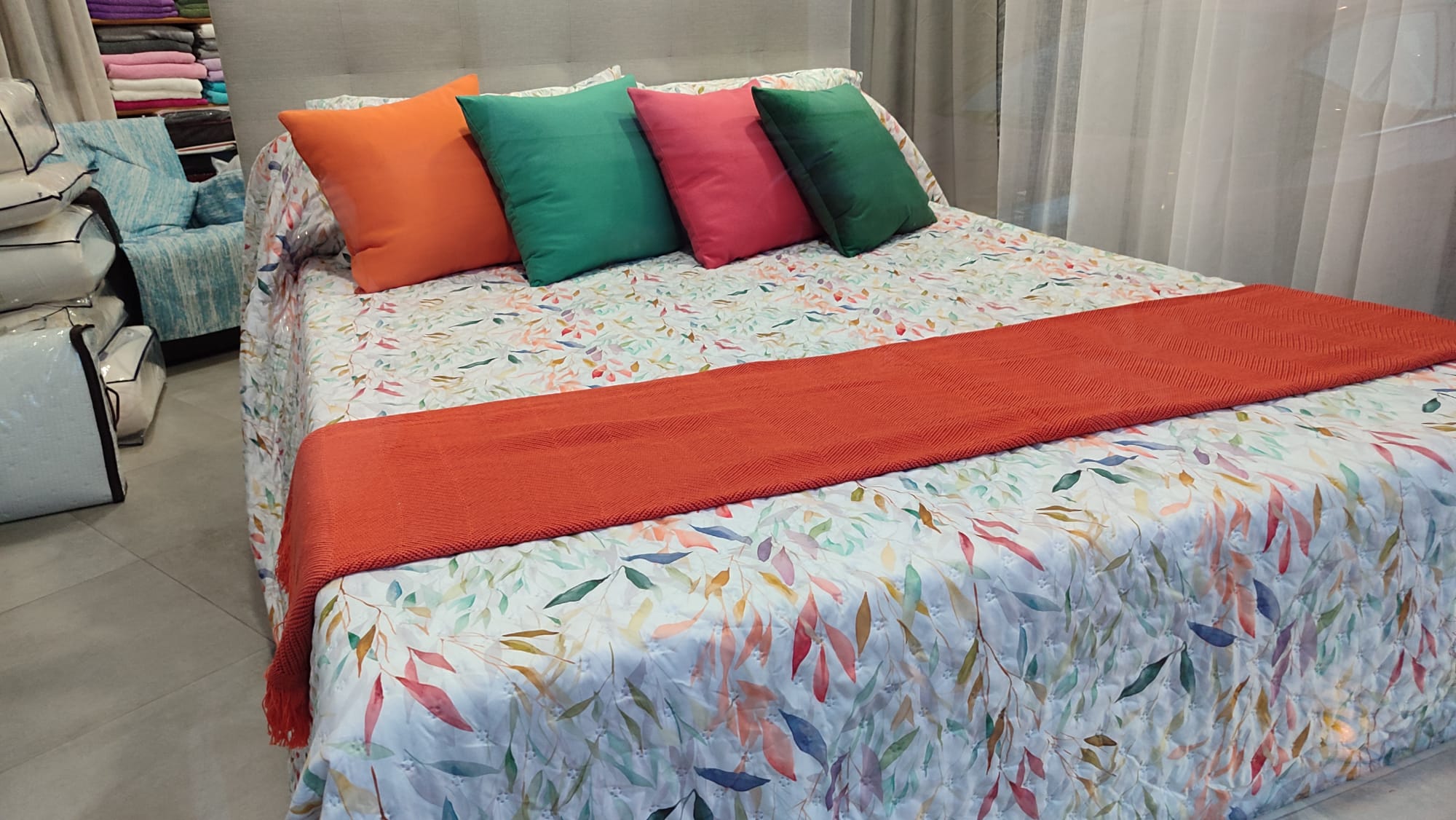 Colcha Acuarela – Medida Especial para Cama 200x200 - Imagen 2